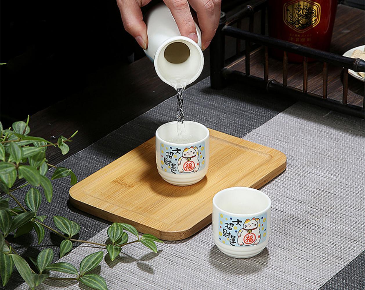 Japonská keramická sada na víno - Lucky Cat 1+2