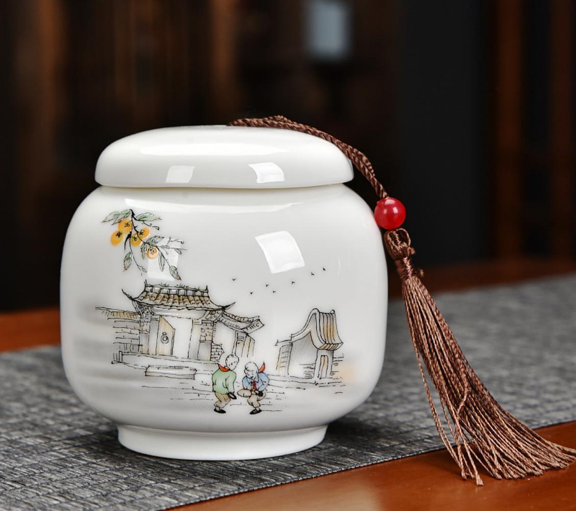 Skopový nefritový bílý porcelán čajová dóza se střapci - Dětství